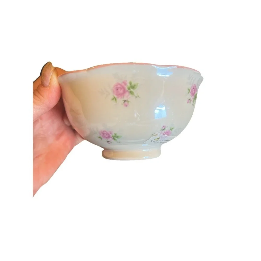 Elegance PetiteRose Pattern Luster Fine‎ Porcelain Fruit /Desert Bowl Small Size